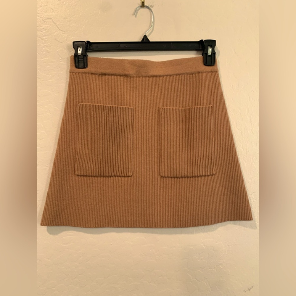 Zara Mini Skirt size Large